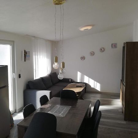 Apartman Kety Vir Exterior photo